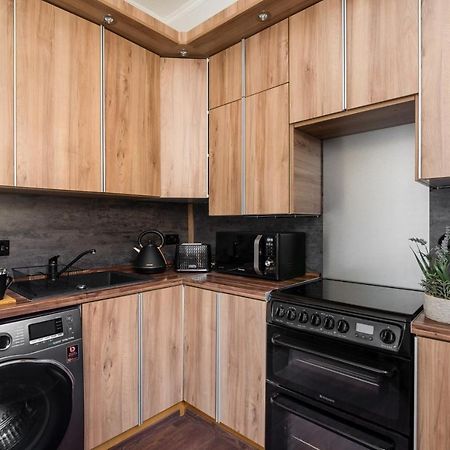 City Centre Stylish Apartment At The Meadows Park เอดินบะระ ภายนอก รูปภาพ