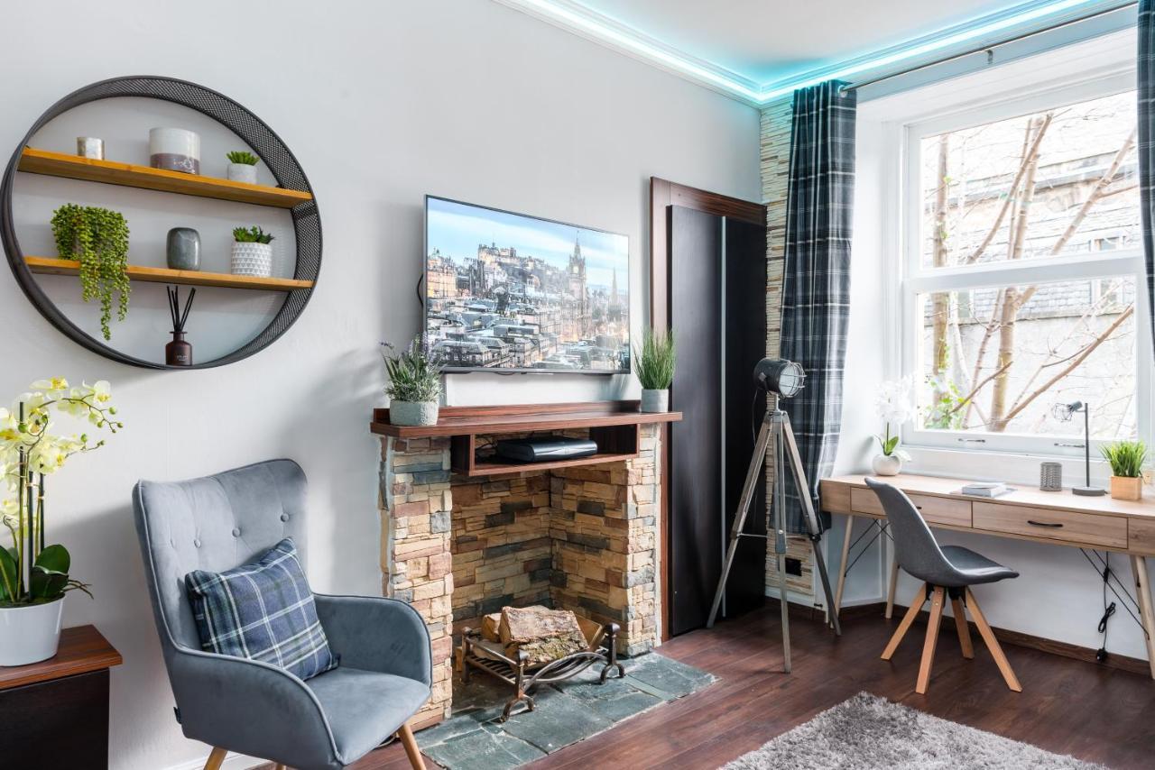 City Centre Stylish Apartment At The Meadows Park เอดินบะระ ภายนอก รูปภาพ
