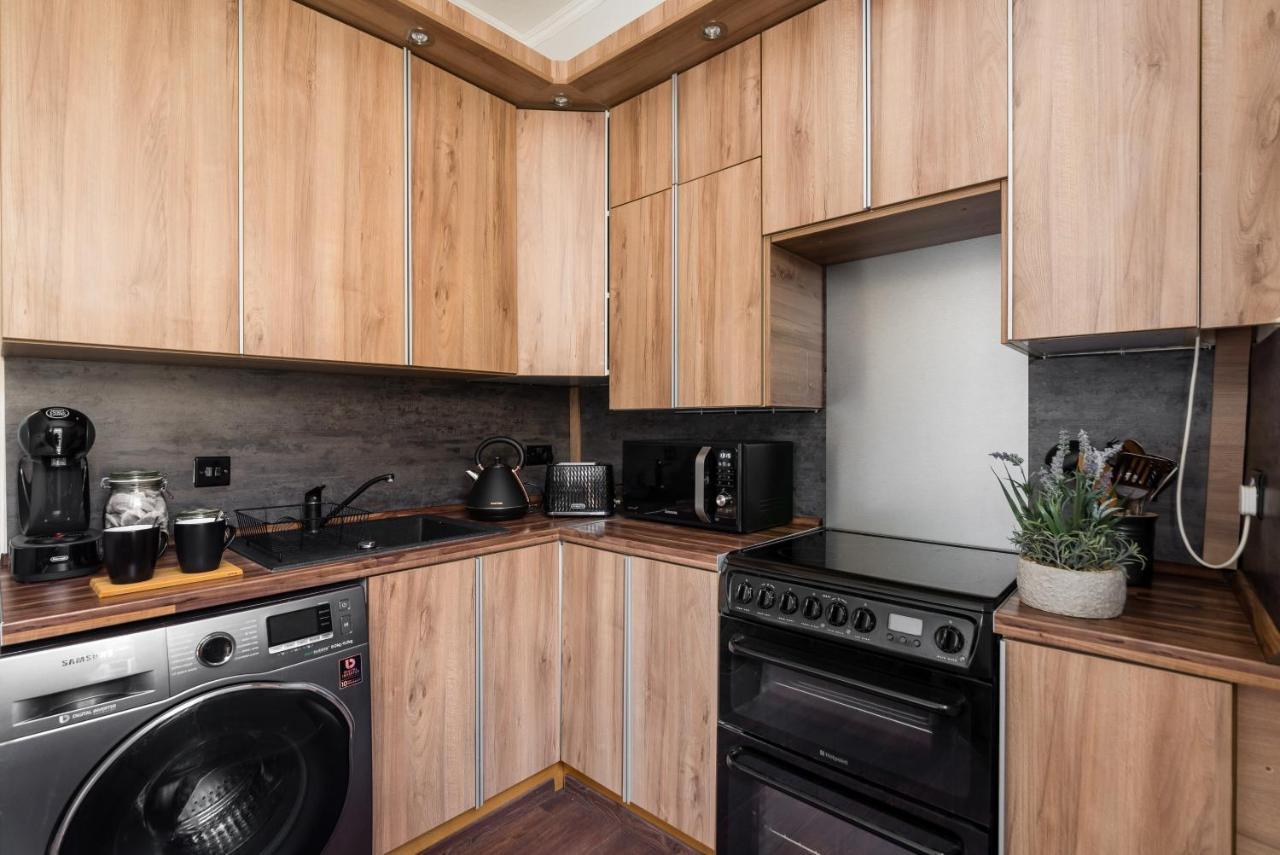 City Centre Stylish Apartment At The Meadows Park เอดินบะระ ภายนอก รูปภาพ